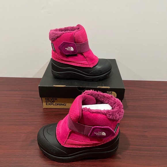 The North Face, Toddler Alpenglow Waterproof Boots, Pink & Black - Picture 5 of 16